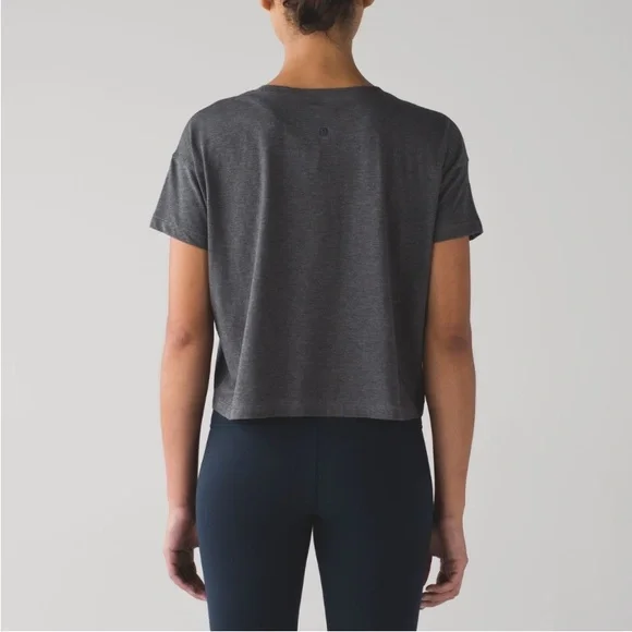 Lululemon cates crop tee faded - Picture 4 of 9